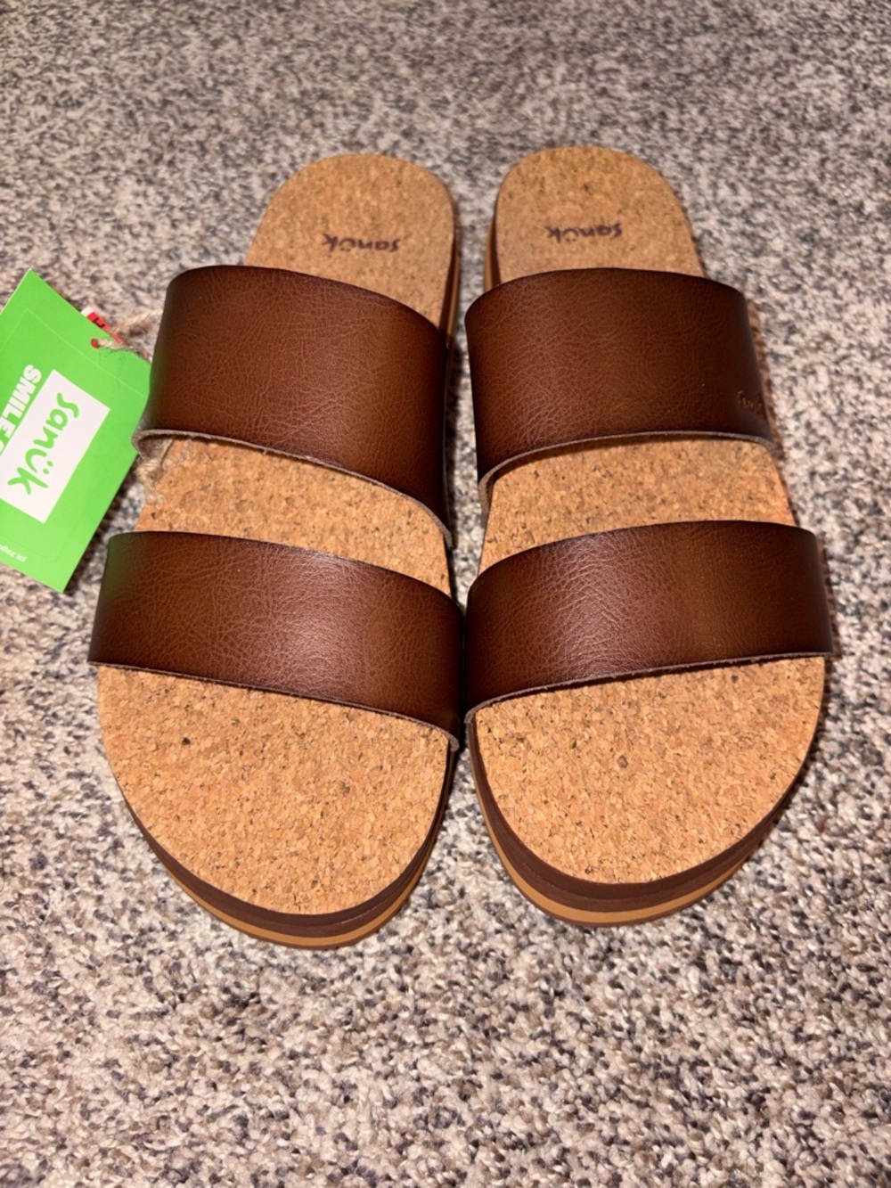 Sanuk Women's Alt-Itude sandals NWT